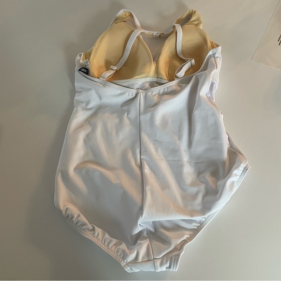 New! Miraclesuit White Illusionists Wrapture One-Piece Swimsuit 20531 - Picture 4 of 11